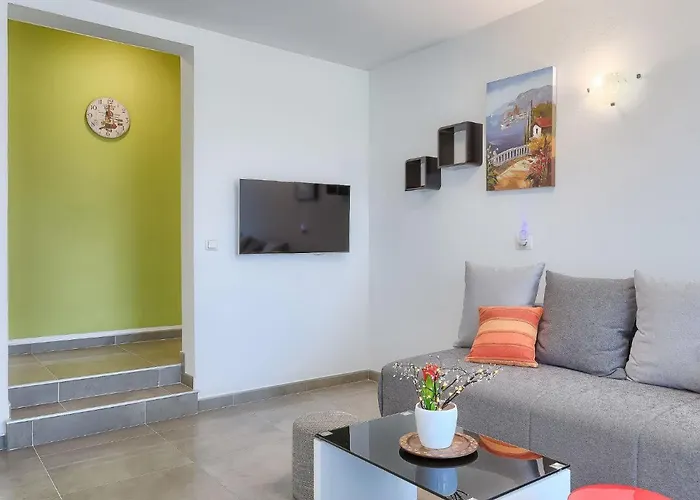 Muki-3 By Interhome *